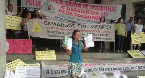 Manifestação no bairro Camargos, em Belo Horizonte: conflito não se encerrou