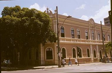 Centro_Cultural_Foca_Lisboa.JPG