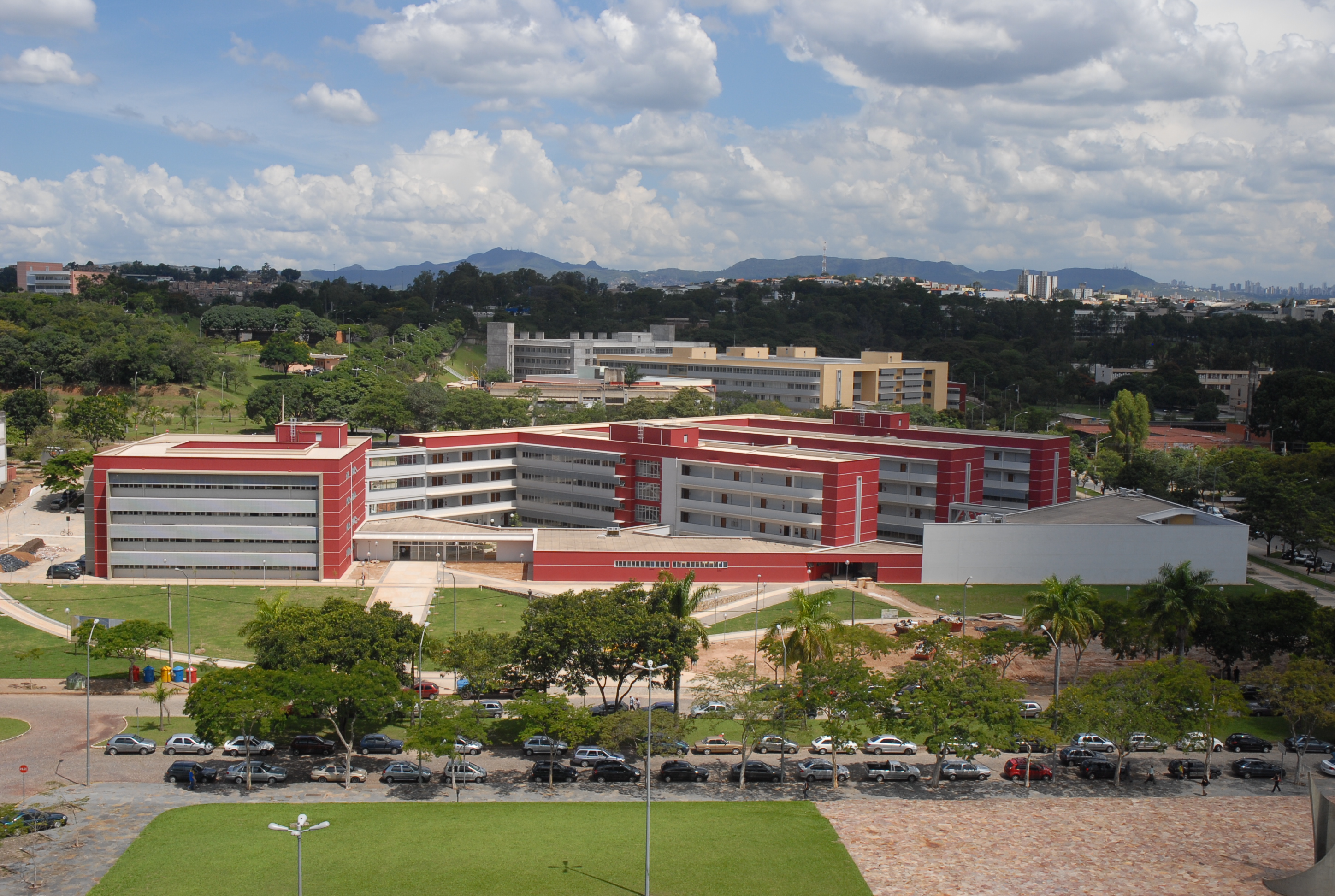 UFMG promove novo Concurso Público junto a Faculdade de Direito