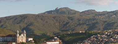 Geoparque_pico_itacolomi.jpg