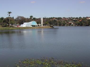 Lagoa_Pampulha.JPG