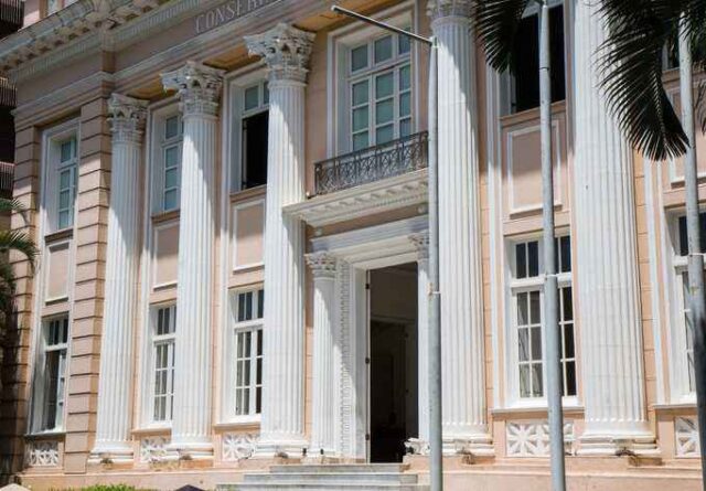 Imagem mostra fachada do Conservatório UFMG