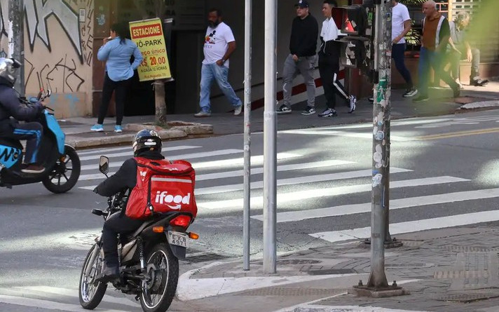 Pesquisa mostra que motociclistas se reconhecem como categoria como trabalhadora, não empreendedora