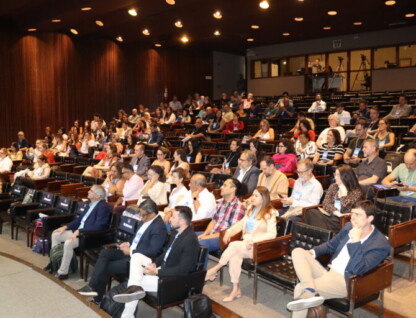 Pró-reitores em evento no auditório da Reitoria