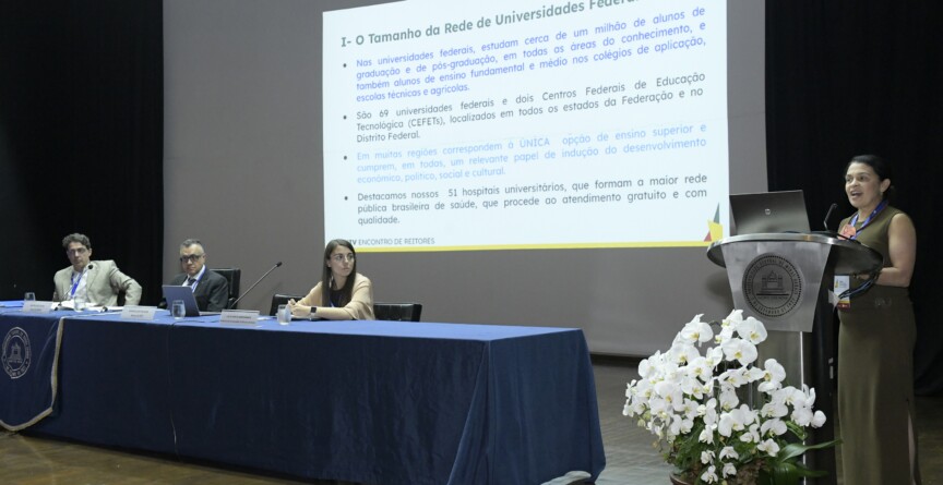 Girlene Alves da Silva, reitora da UFJF, no 24º Encontro de Reitores do Grupo Tordesilhas