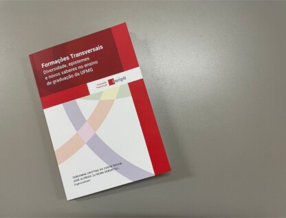 Capa do livro de Formações Transversais da UFMG