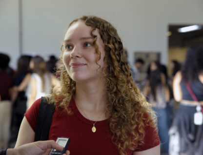 Foto em primeiro plano da aluna Larissa Gabriela Carmo Gonçalves, caloura do curso de Educação Física da UFMG