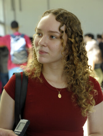 Larissa Gabriela Carmo Gonçalves,  caloura do curso de Educação Física