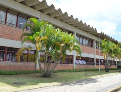 Fachada da Unidade Administrativa 3, prédio que sedia o IEAT