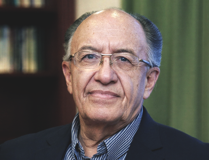 Jaime Eduardo Breilh Paz y Miño é médico, epidemiologista, cientista social e professor equatoriano