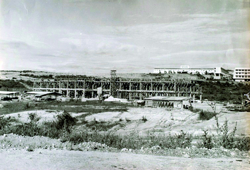 Obra de construção do Coltec, nos anos 1960. Acervo: Coltec