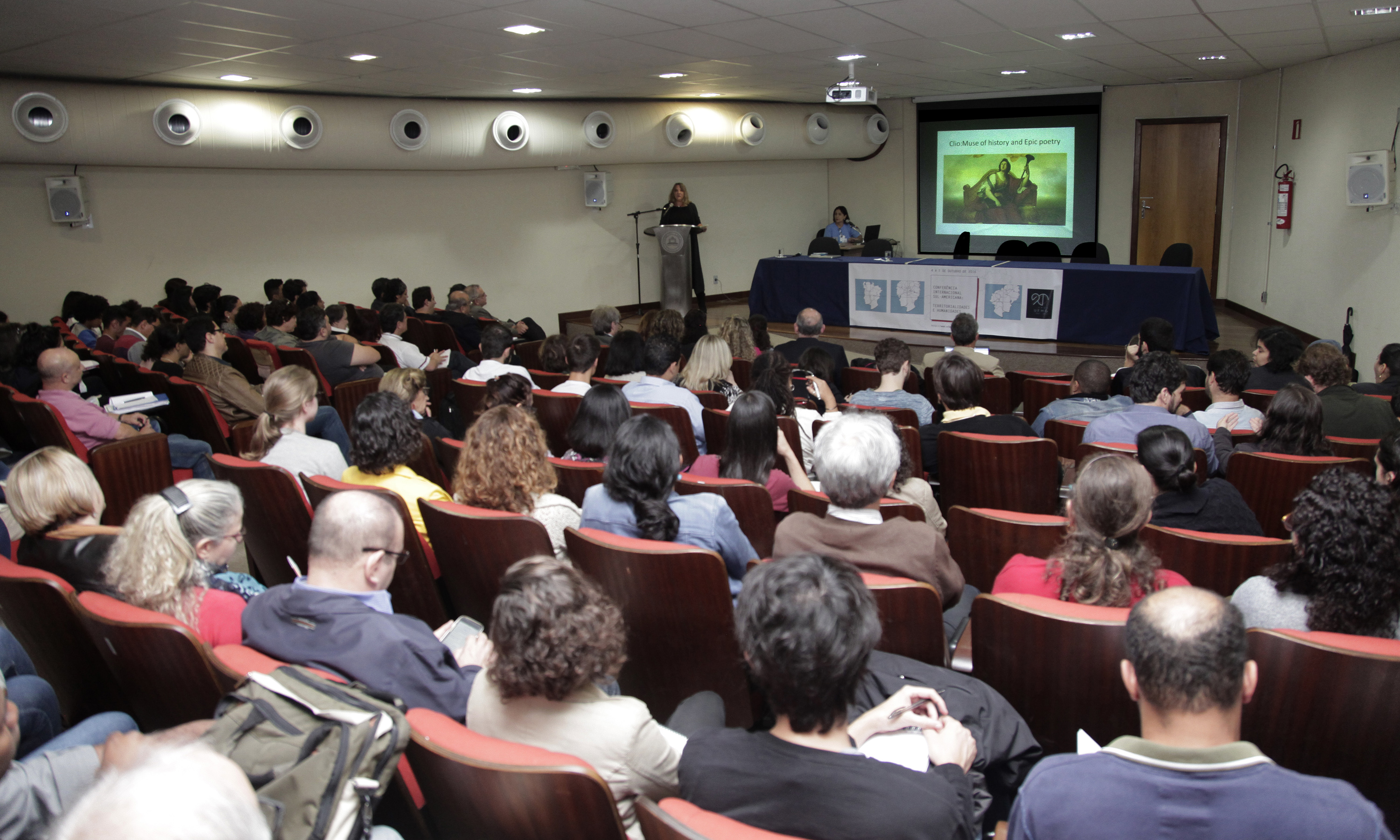 Conferência internacional sul-americana: territorialidades e humanidades, na Faculdade de Ciências Econômicas da UFMG. Foto: Foca Lisboa/ UFMG