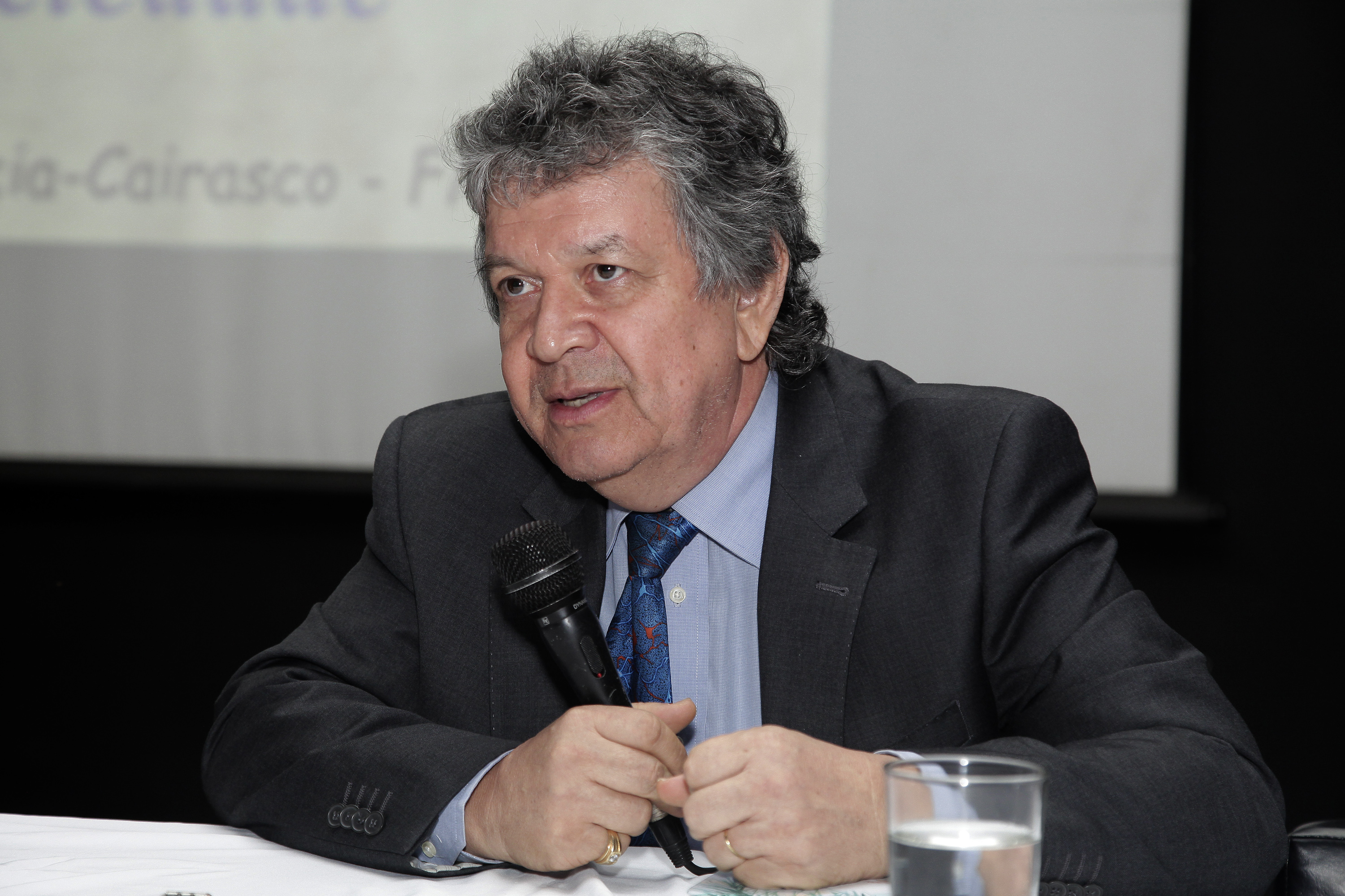 Norberto Garcia-Cairasco, neurocientista da USP. Foto: Foca Lisboa/UFMG