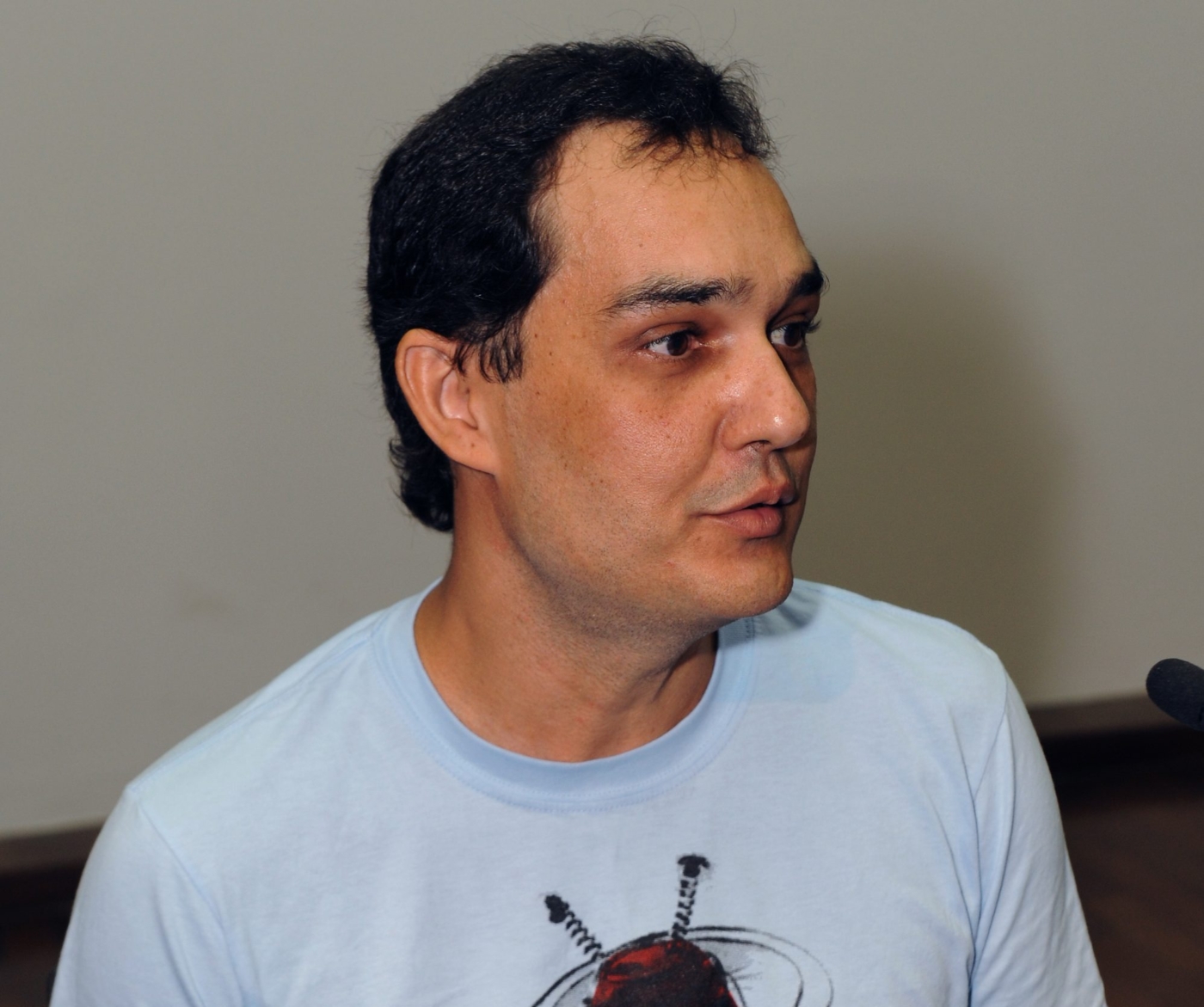 Professor Bernardo Lima, do Departamento de Matemática da UFMG. Fotos de Foca Lisboa / UFMG