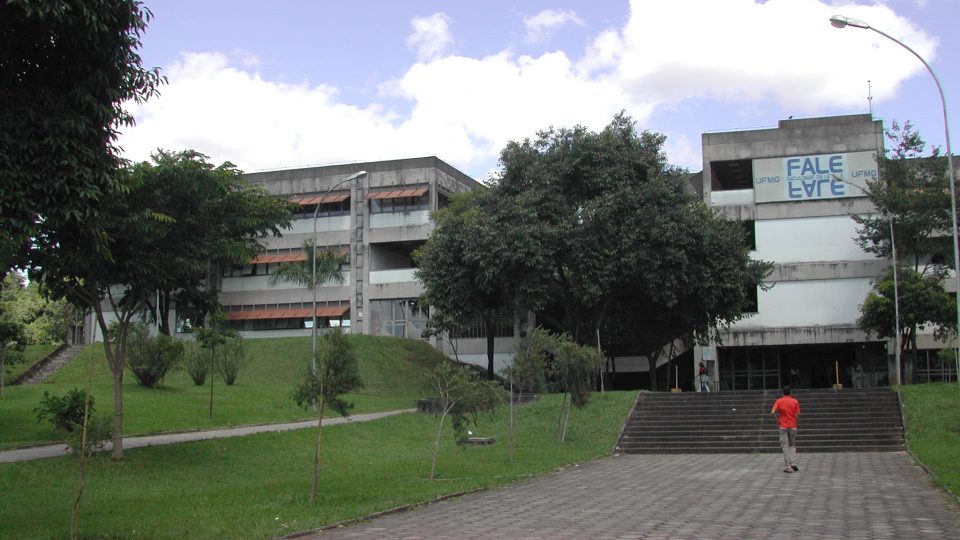 Faculdade de Letras vai sediar parte das atividades do colóquio. Foto: Foca Lisboa/ UFMG