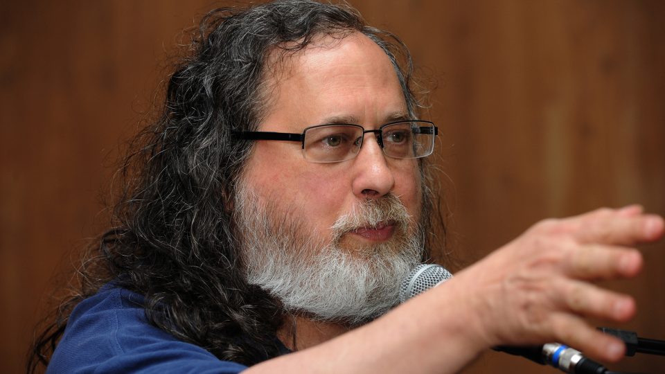 Stallman conclamou escolas e universidades a usar e ensinar apenas software livre. Foto: Foca Lisboa/ UFMG