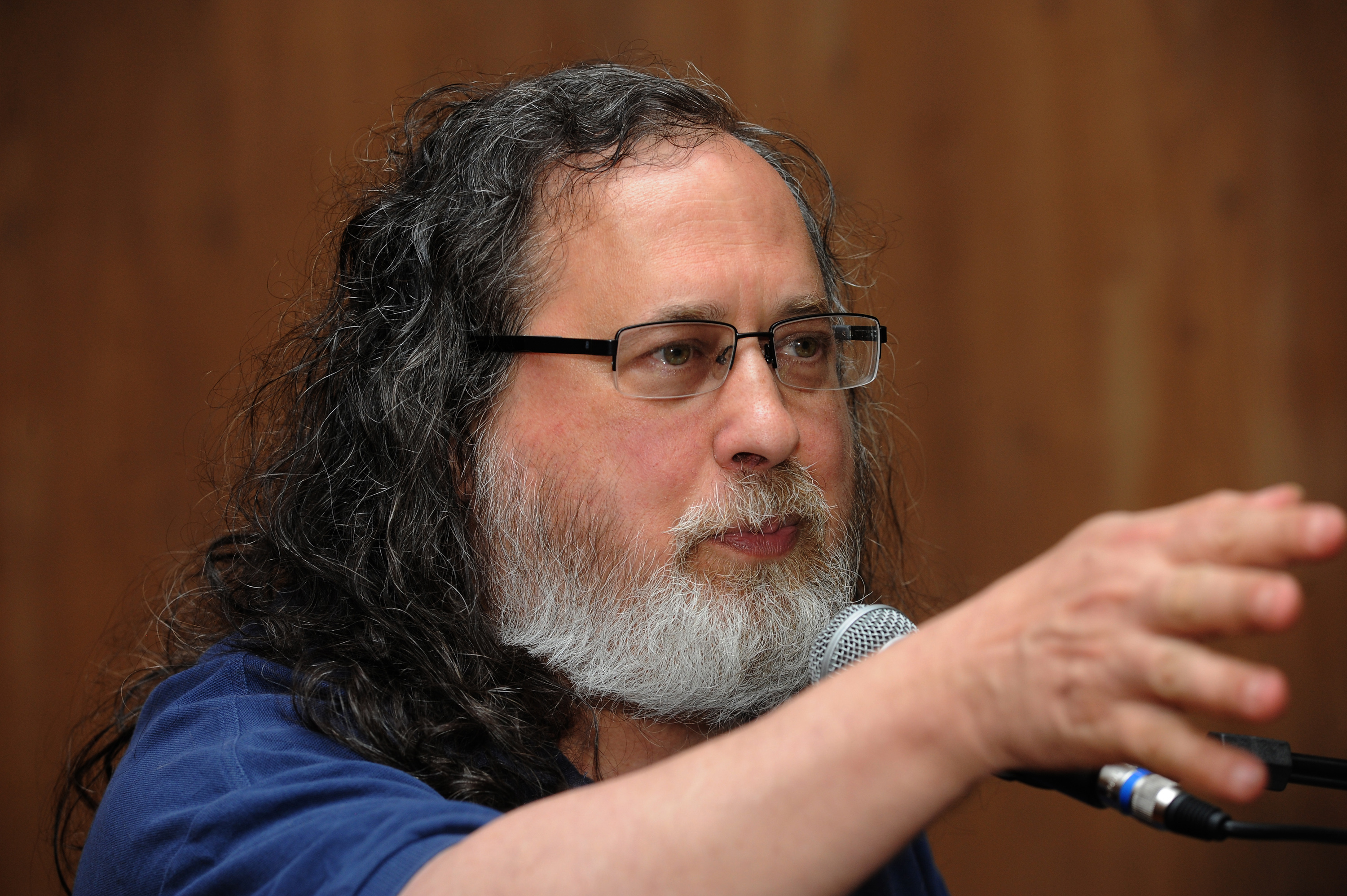 Stallman conclamou escolas e universidades a usar e ensinar apenas software livre. Foto: Foca Lisboa/ UFMG