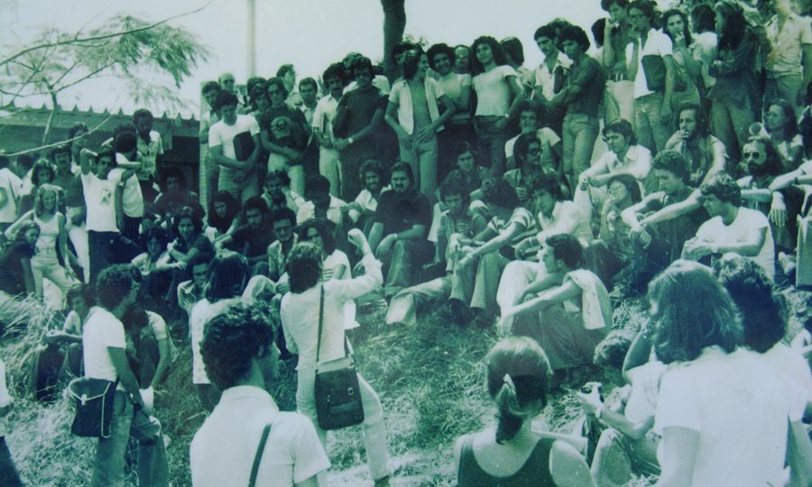 Apesar da repressão, centenas de estudantes conseguiram se reunir
em assembleia no campus Saúde.  Foto: Divulgação