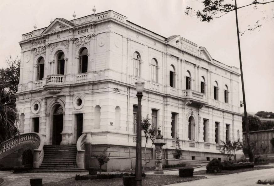 Faculdade de Direito da UFMG » Contato