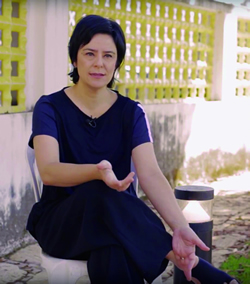 Fernanda Takai, ex-aluna, cantora e compositora. Imagem: TV UFMG