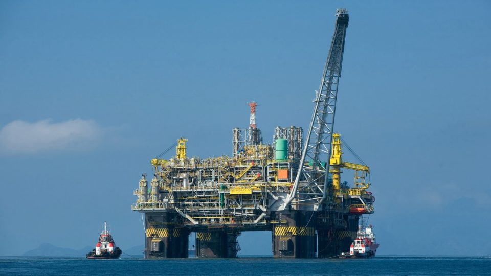 Plataforma de petróleo da Petrobras. Felipe Dana / Agência Petrobras - Fotos Públicas