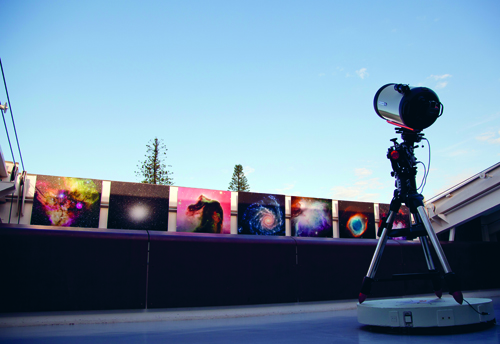 Telescpio da marca Celeron, instalado este ano no terrao astronmico, gera imagens de alta definio