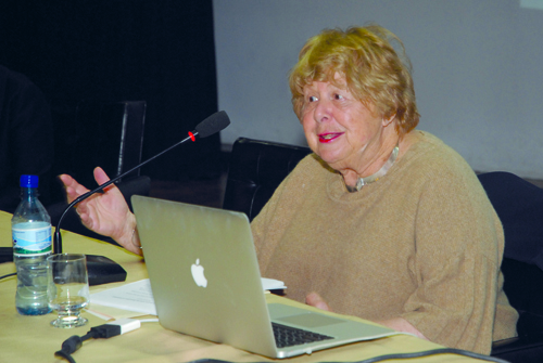 Marjorie Perloff: escritor deve se redefinir para lidar com abundncia da web