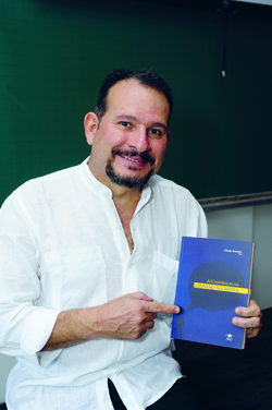 Emediato, organizador da obra: deslocamento do fazer jornalístico