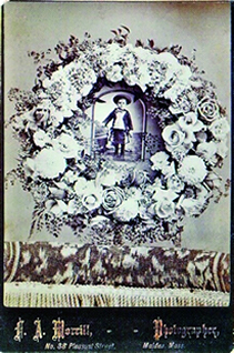 Santinho de falecimento impresso por volta de 1885