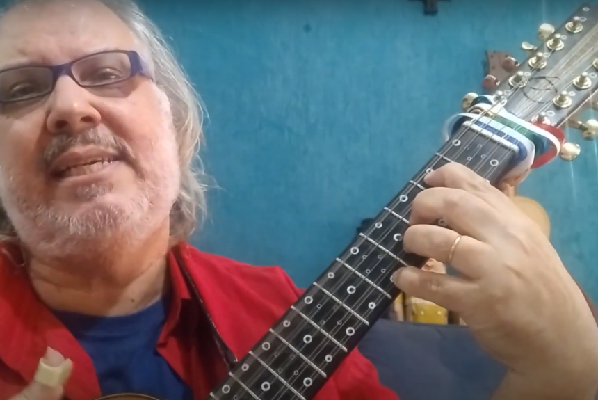 Violeiro Chico Lobo fala sobre viola caipira em Aulas Abertas