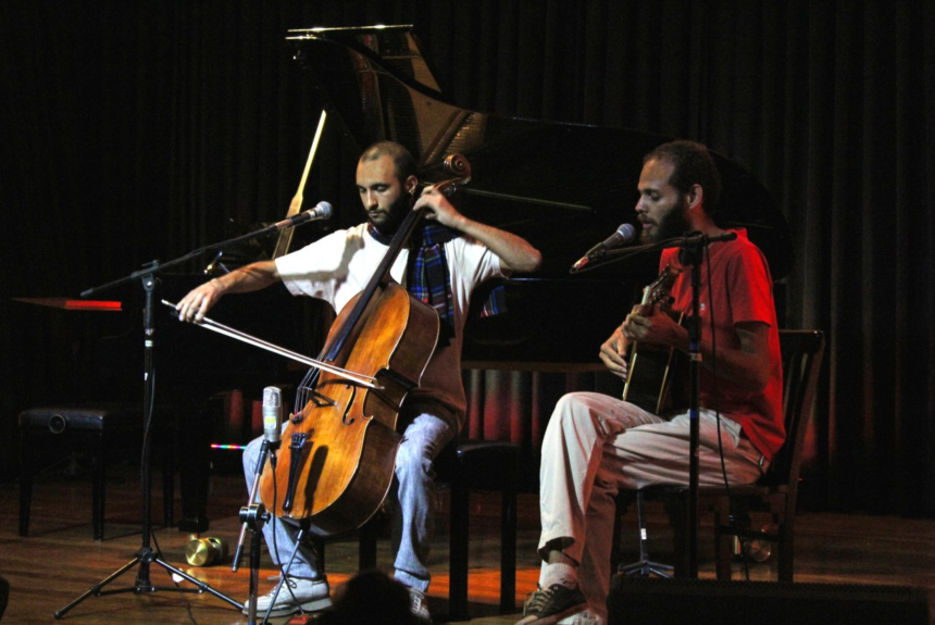 Duo ‘Tabacaria’ se apresenta no Centro Cultural UFMG