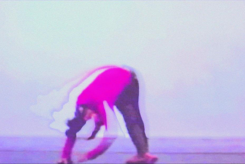 Artistas apresentam composição e improvisação em dança no Centro Cultural UFMG Artistas apresentam composição e improvisação em dança no Centro Cultural UFMG