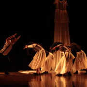 Espetáculo de dança traduz em movimento a potência de ser mulher