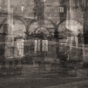 Entre derivas e memórias: Gui Orzil expõe narrativas fotográficas de Santa Luzia