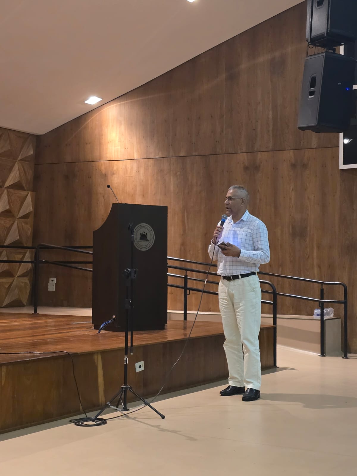 WhatsApp Image 2025-10-07 at 18.43.52 (1)