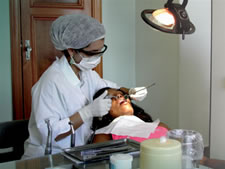 Estudantes de Odontologia s&atilde;o motivados a considerar fatores sociais