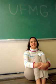 Na foto, a estudante do curso de Comunicação Social, Juliana Amapá