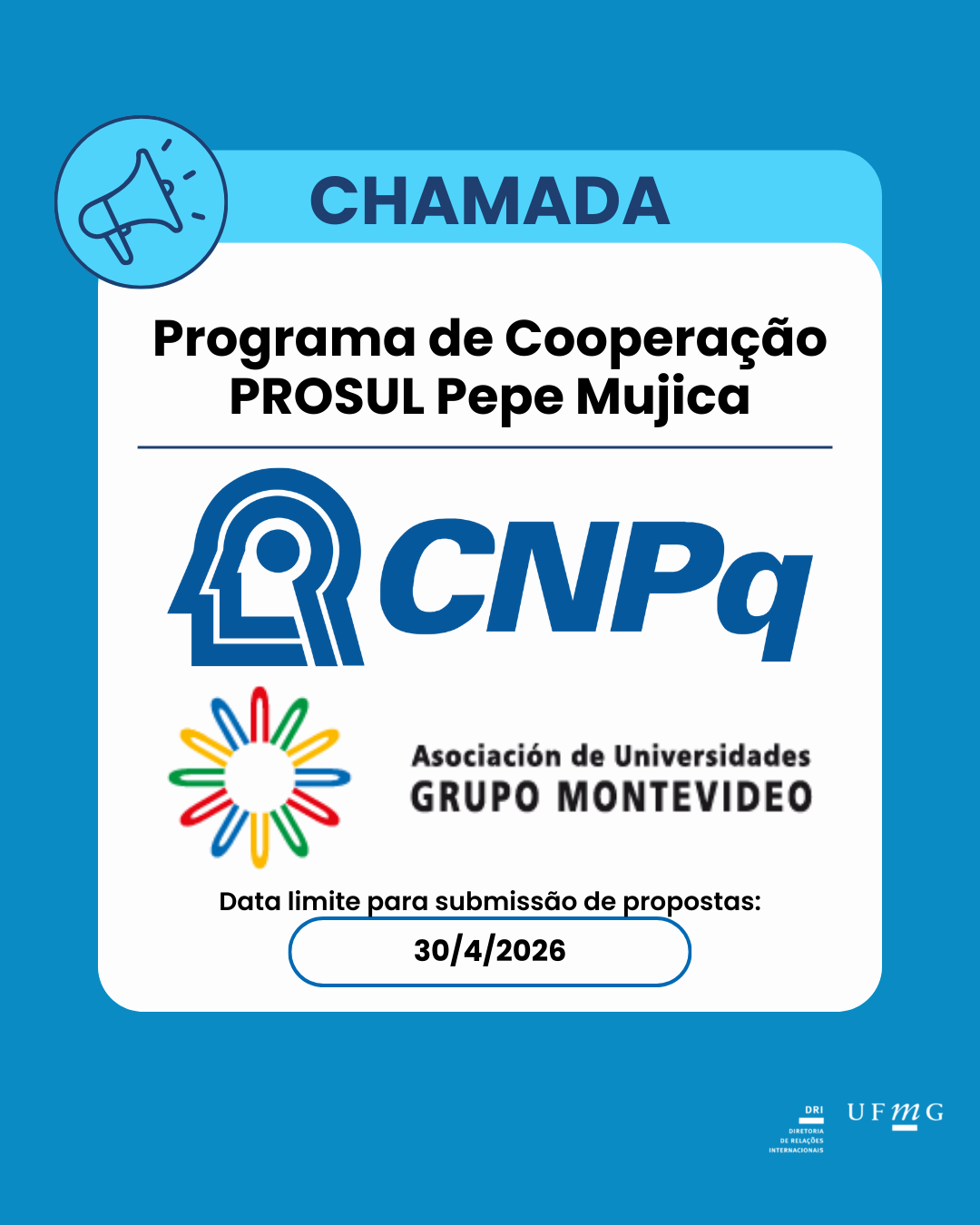 O Programa José "Pepe" Mujica é uma iniciativa do Conselho Nacional de Desenvolvimento Científico e Tecnológico (CNPq) do Ministério da Ciência, Tecnologia e Inovação do Brasil, em conjunto com a Associação das Universidades do Grupo Montevidéu (AUGM). O principal objetivo do Programa é apoiar projetos de pesquisa colaborativa que fortaleçam a cooperação científica, tecnológica e de inovação entre o Brasil e os países da América Latina e do Caribe. A iniciativa concentra-se em seis áreas temáticas estratégicas: Meio Ambiente e Sustentabilidade, Alimentos e Agricultura, Energia e Mineração, Saúde, Tecnologia da Informação e Ciências Humanas e Sociais, com ênfase regional. O programa visa estabelecer redes de pesquisa temáticas, promover o intercâmbio de pesquisadores, fortalecer a infraestrutura científica regional e fomentar a inovação tecnológica com aplicações na região. O programa disponibilizará um total de R$ 50.000.000,00 (aproximadamente US$ 10 milhões) do FNDCT, distribuídos igualmente entre bolsas de estudo e custos operacionais. As propostas podem optar por duas modalidades de financiamento: Redes Temáticas de Pesquisa (até R$ 1.500.000,00 por projeto) ou Projetos de Colaboração Bilateral (até R$ 400.000,00 por projeto). Os detalhes referentes à chamada de propostas e sua data de abertura estão sendo finalizados e serão divulgados assim que estiverem disponíveis. É importante ressaltar que a chamada terá cotas de financiamento, destinando um mínimo de 10% dos recursos a projetos que envolvam a Associação das Universidades do Grupo Montevidéu (AUGM) e 30% a instituições das regiões Norte, Nordeste e Centro-Oeste do Brasil. Confira aqui a Chamada Pública MCTI/CNPq Nº 02/2026.