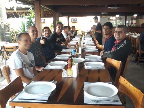Os primeiros a chegar ao Restaurante