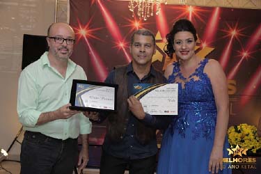 Max, Sandro e a jornalista Liliane Marques