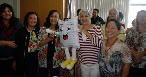 Uma foto para a posteridade: Rosa, QQ, Lelé, O Sist, Xina, Takeda, Helvécio e Márcia Lemos