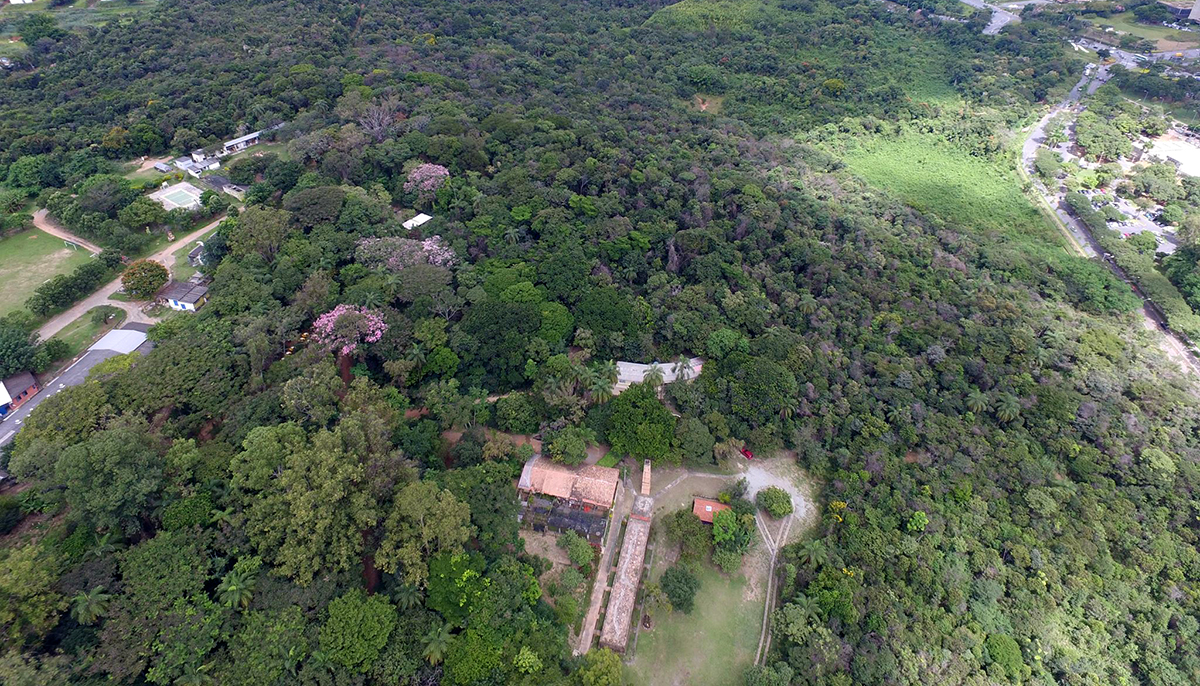 Vista aérea da EECO-UFMG (Acervo UFMG)