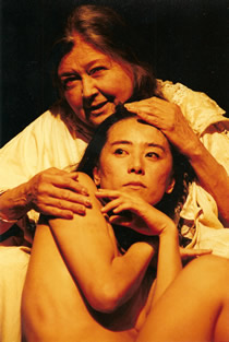 Dorothy e Emilie: viagem de volta �s origens (Foto: Jo�o Caldas)