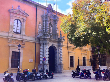 Facultad_de_Derecho_de_Granada.jpg