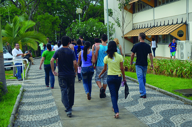 calouros-rua-CAMPUS-Foca-Lisboa.jpg