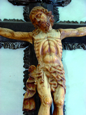 crucifixo%20de%20marfim.jpg