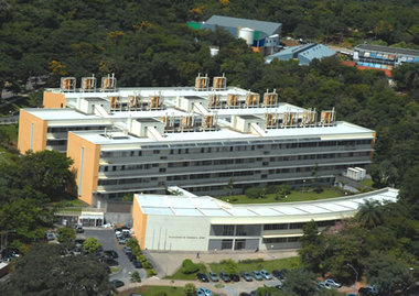 faculdade%20de%20farmacia%20-%20panoramica%20-%20foca.jpg