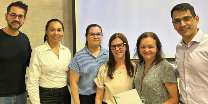 Parabéns à nova Doutora do PPGIT, Simone.