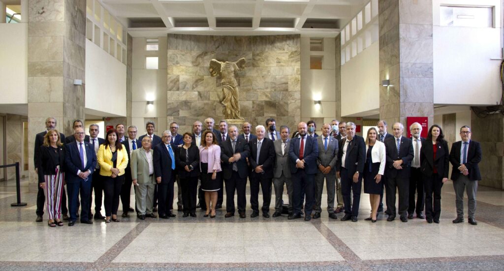Dirigentes das universidades da AUGM reunidos em Montevidéu, em março deste ano, durante as celebarações dos 30 anos da entidade Foto Divulgação AUGM
