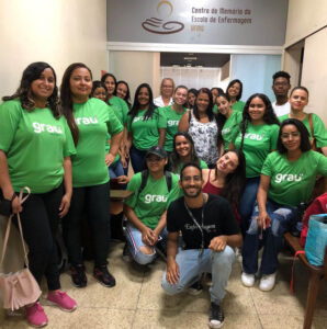 Em fevereiro deste ano, alunos do Grau Técnico em Enfermagem conheceram o Centro de Memória | Foto: Cemenf UFMG